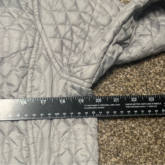 Lands' End Light Gray Quilted Jacket - Picture 6 of 12